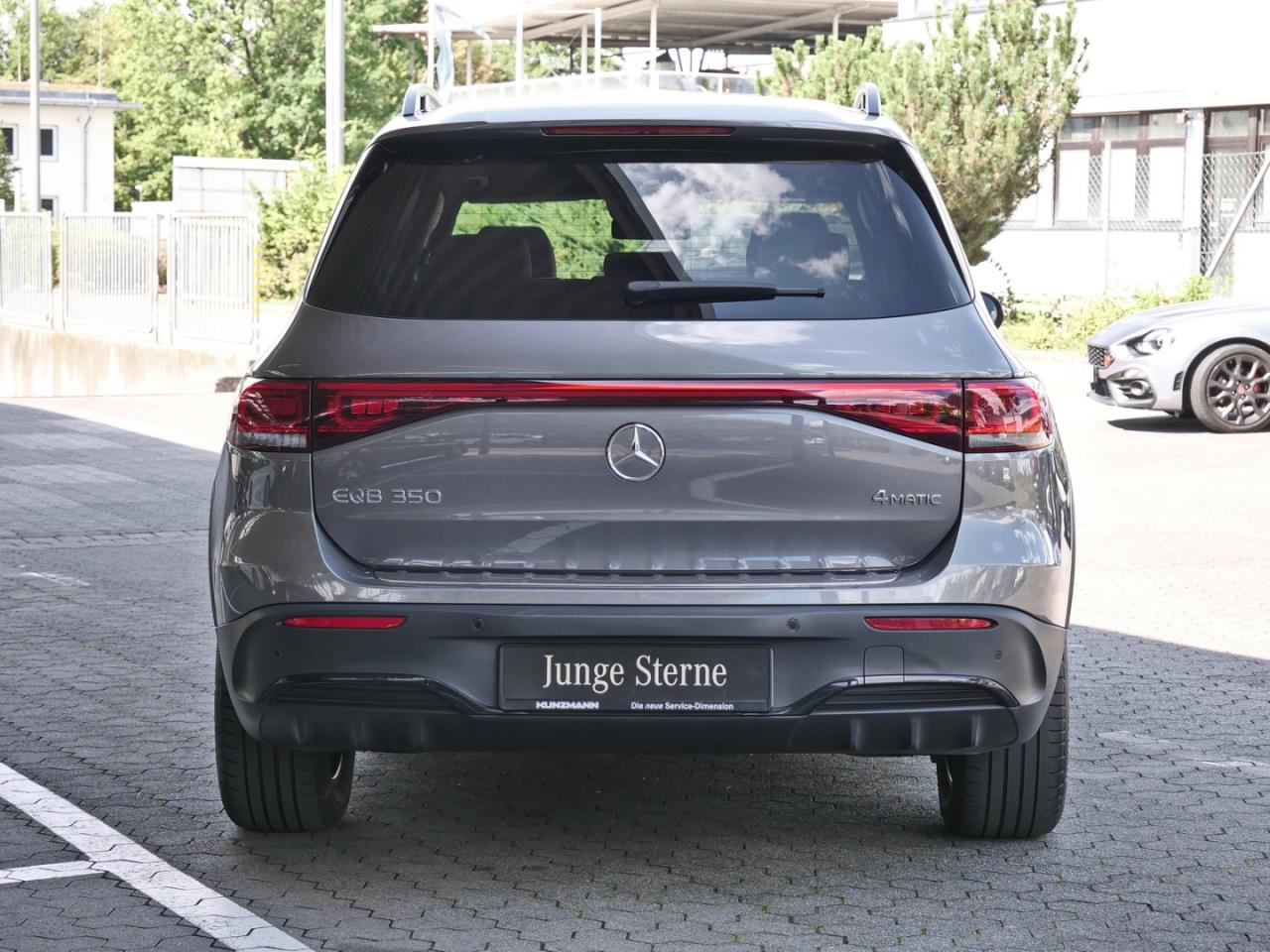 Mercedes-Benz EQB 350 4M AMG Night Panorama Distronic 360°