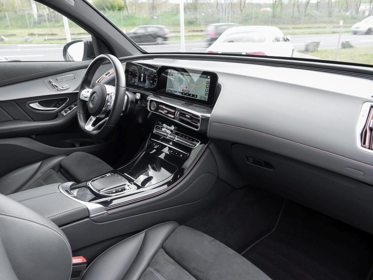 Mercedes-Benz EQC 400 4M AMG Line AMG Schiebedach HeadUp 360°