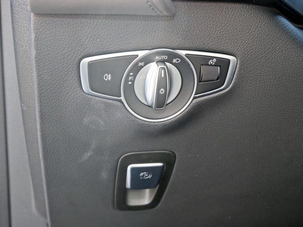 Mercedes-Benz EQC 400 4M Electric Art Distronic Sitzklima HUD