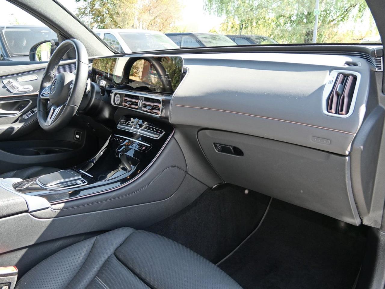 Mercedes-Benz EQC 400 4M Electric Art Distronic Sitzklima HUD