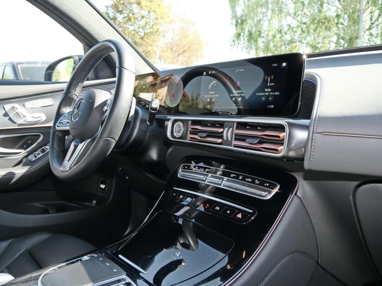 Mercedes-Benz EQC 400 4M Electric Art Distronic Sitzklima HUD