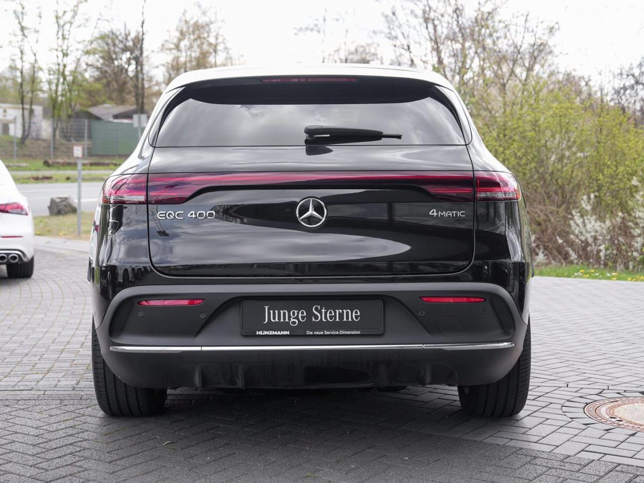Mercedes-Benz EQC 400 4M AMG Schiebedach HeadUp 360° Memory