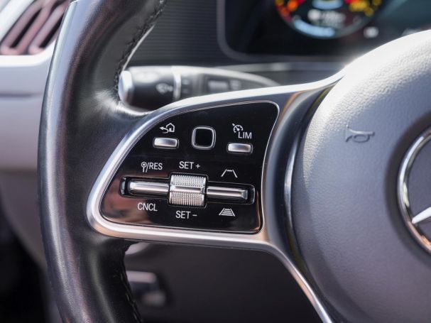 Mercedes-Benz EQC 400 4M Navi Distronic Memory AHK 360°