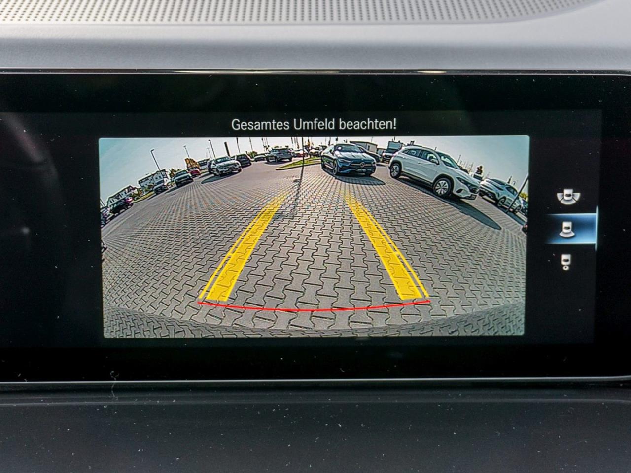 Mercedes-Benz EQC 400 4M Electric Art Schiebedach Distronic AHK