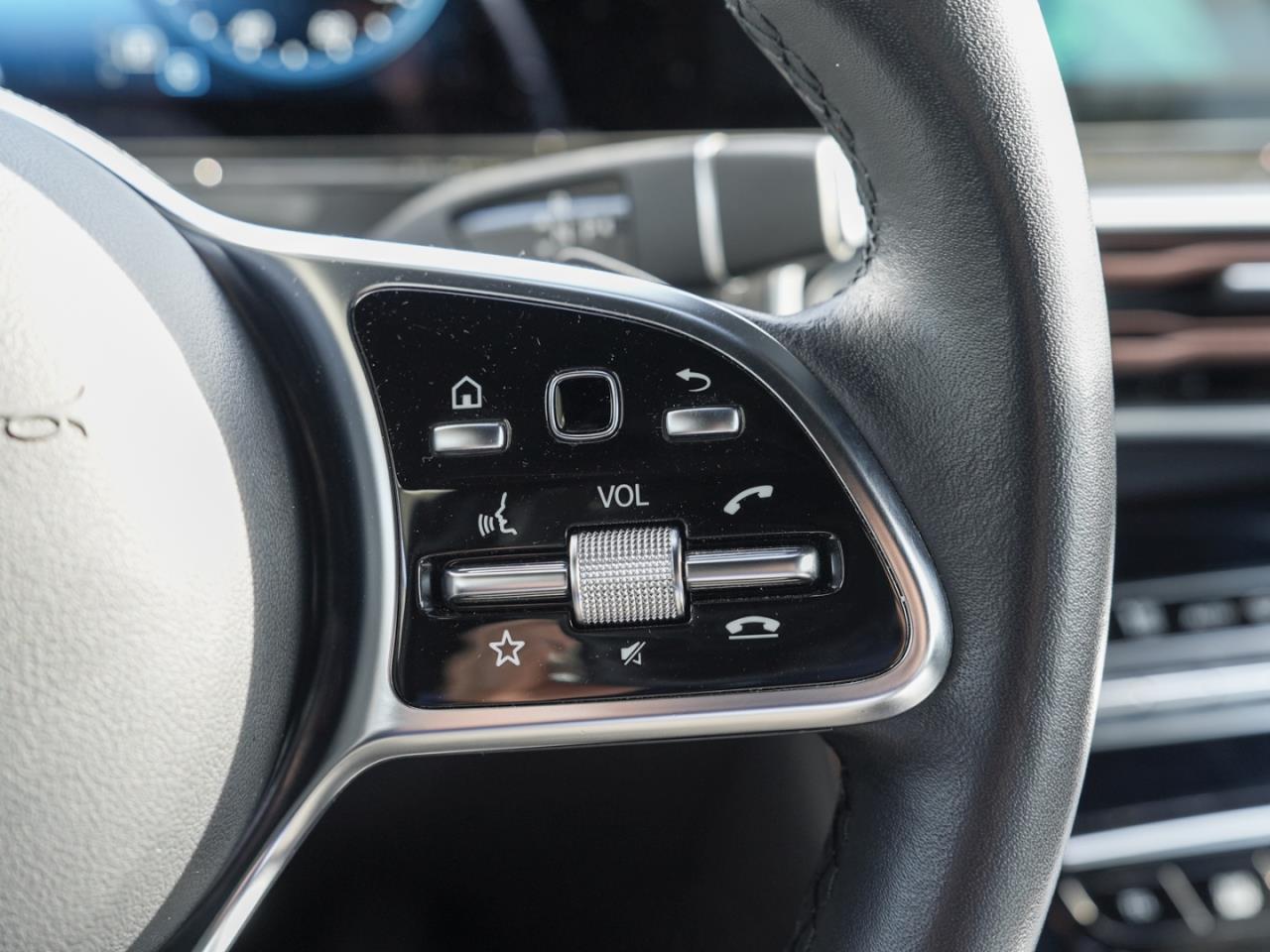 Mercedes-Benz EQC 400 4M Distronic MBUX-Navi 360° EasyPack