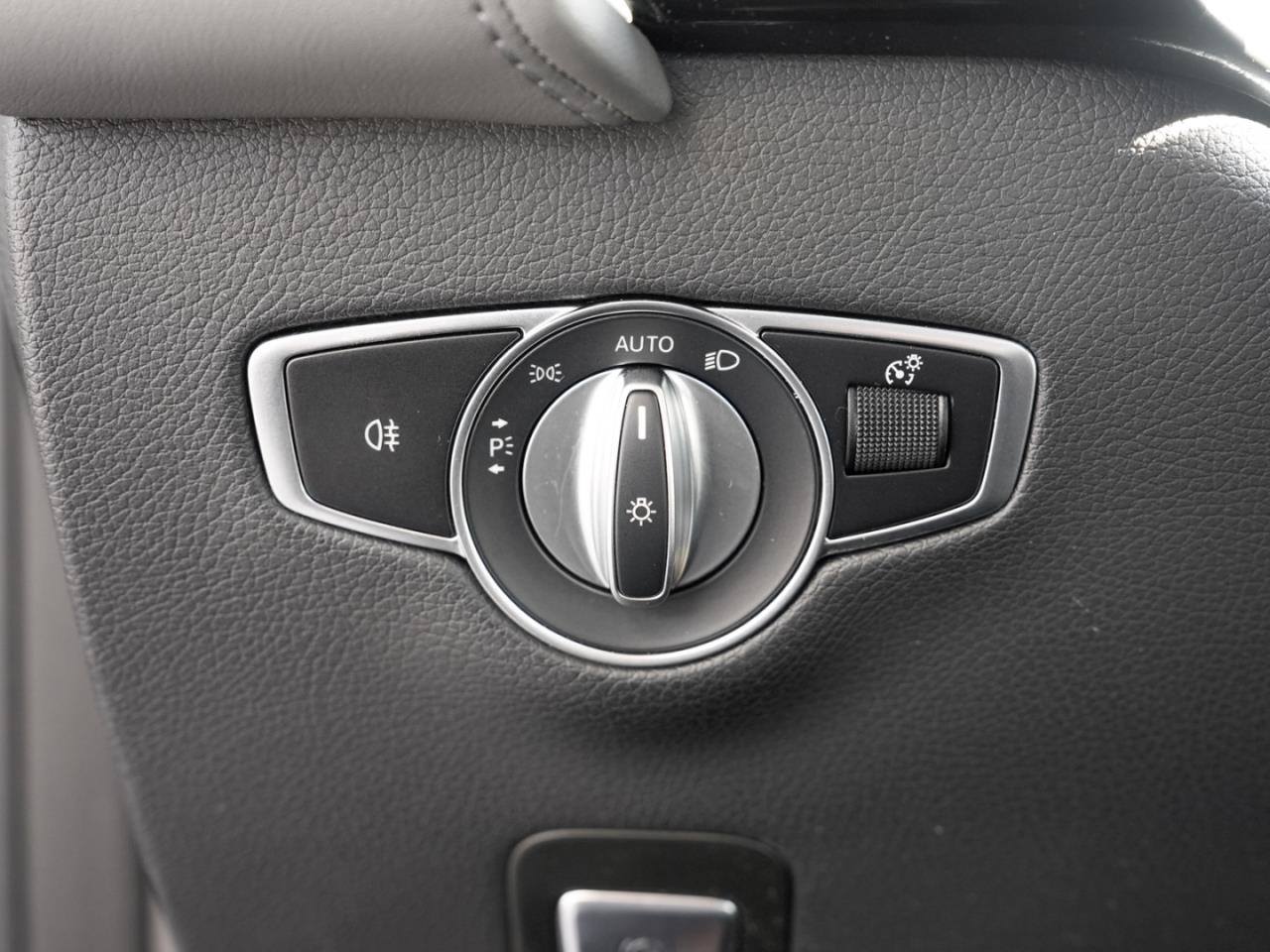 Mercedes-Benz EQC 400 4M Distronic MBUX-Navi 360° EasyPack