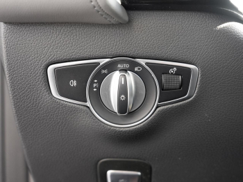 Mercedes-Benz EQC 400 4M Distronic MBUX-Navi 360° EasyPack