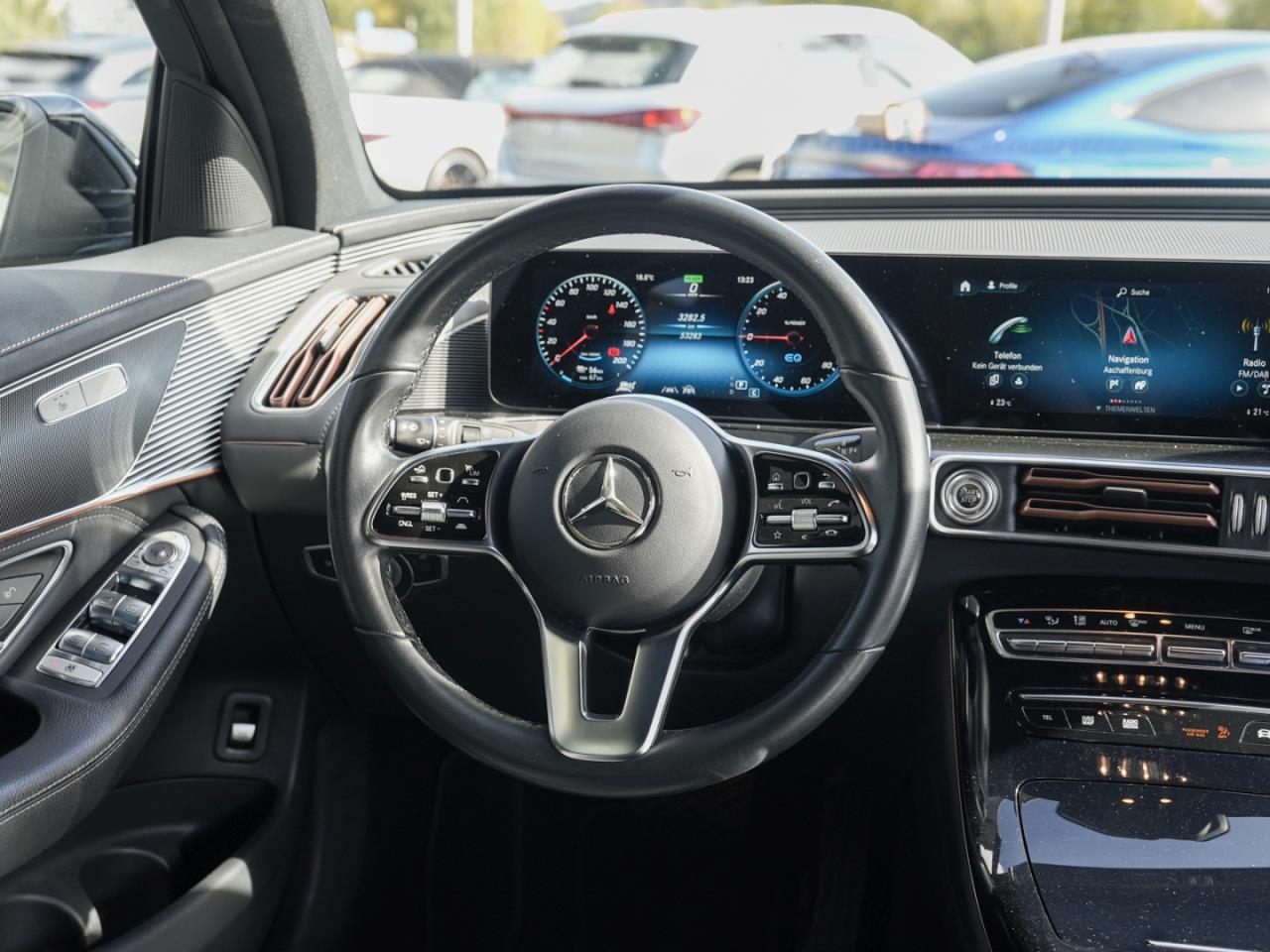 Mercedes-Benz EQC 400 4M Distronic MBUX-Navi 360° EasyPack