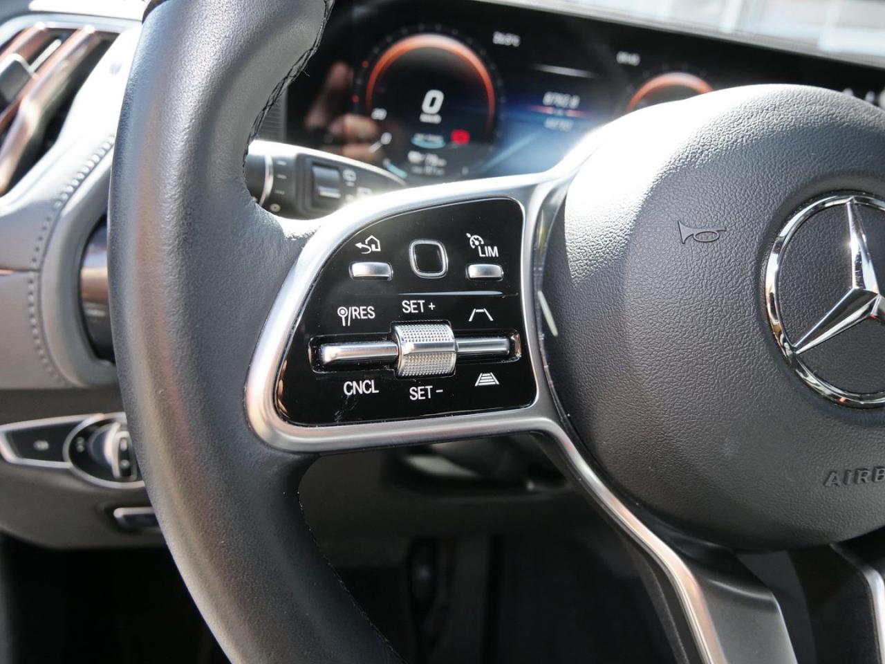 Mercedes-Benz EQC 400 4MATIC Electric Art Distronic ParkA 360°