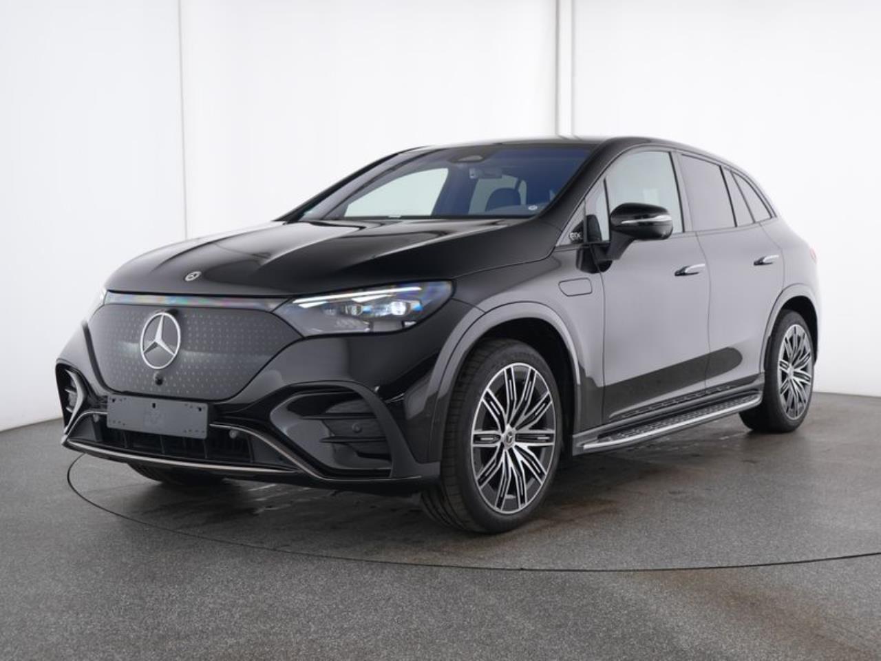 Mercedes-Benz EQE 300 SUV AMG Night Distronic 360° Wärmepumpe