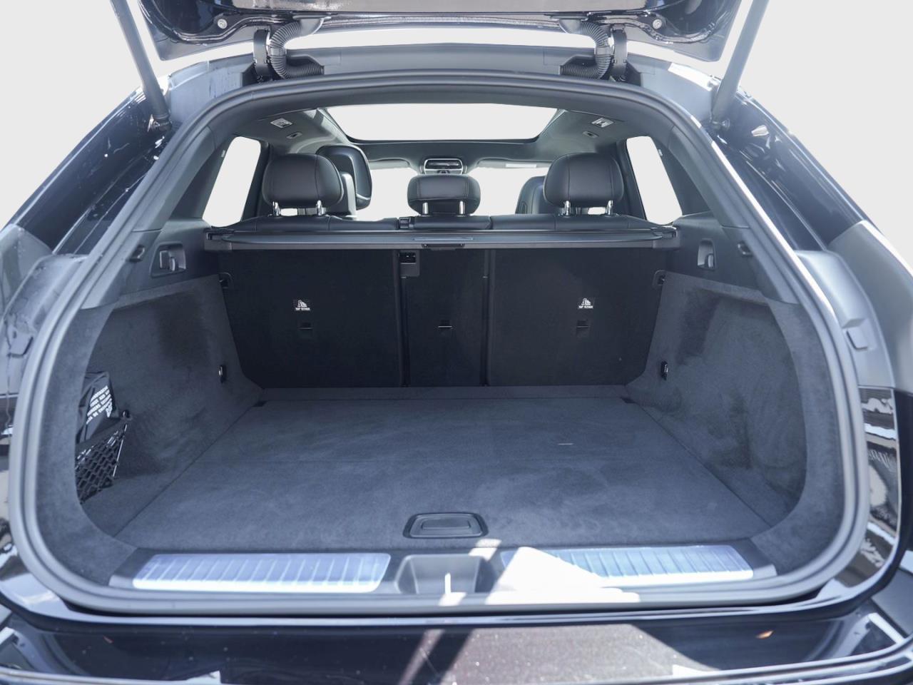 Mercedes-Benz EQE 350+ SUV AMG Night Panorama Easy-P 360° AHK