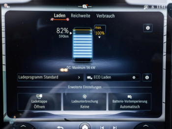 Mercedes-Benz EQE 300 Electric Art Distronic Kamera AHK