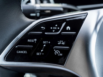 Mercedes-Benz EQE 300 Electric Art Distronic Kamera AHK