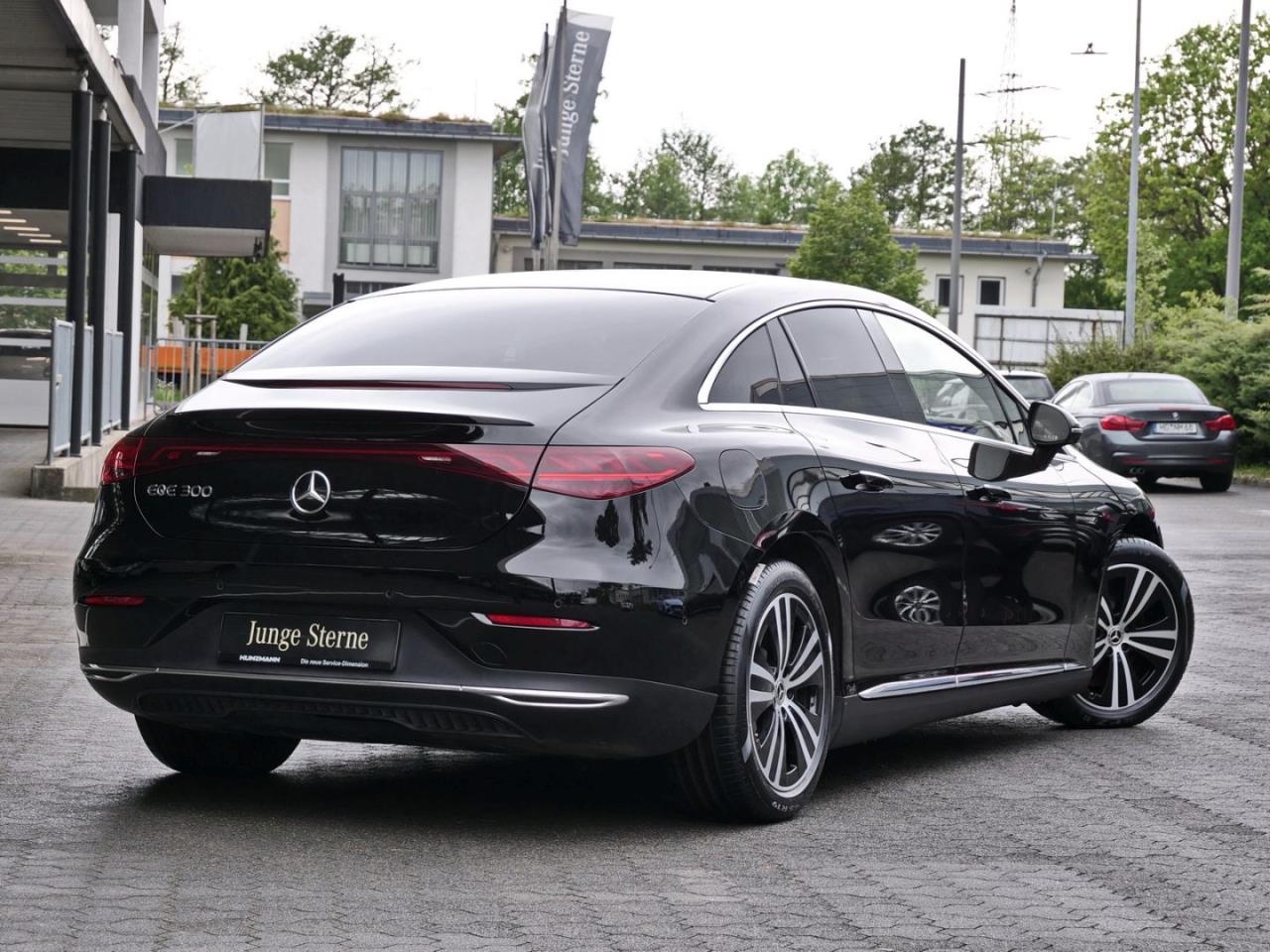Mercedes-Benz EQE 300 Electric Art Distronic HeadUp 360° AHK