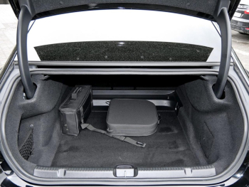 Mercedes-Benz EQE 300 Electric Art Distronic HeadUp 360° AHK