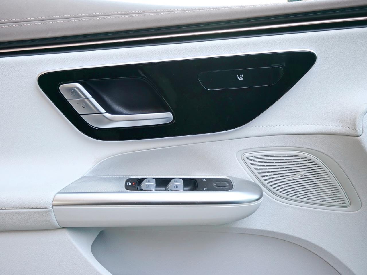 Mercedes-Benz EQE 300 Electric Art MBUXNavi Panorama Kamera