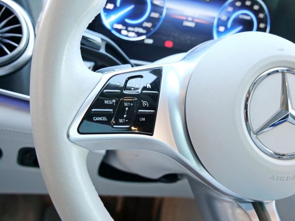 Mercedes-Benz EQE 300 Electric Art MBUXNavi Panorama Kamera