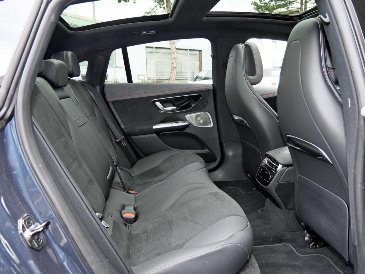 Mercedes-Benz EQE 350 4M AMG Panorama Burmester Memory HUD 360°