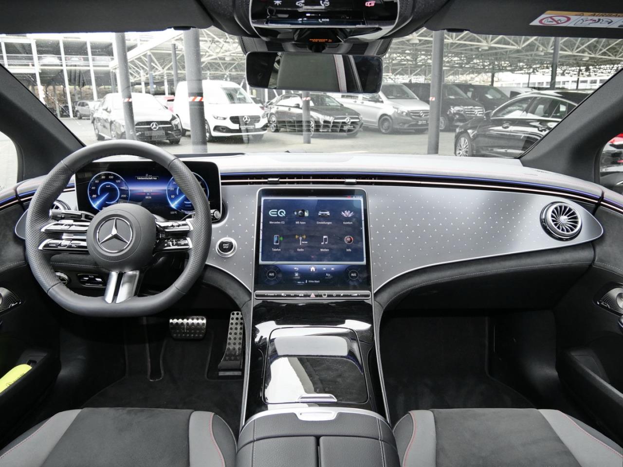 Mercedes-Benz EQE 350 4M AMG Panorama Burmester Memory HUD 360°