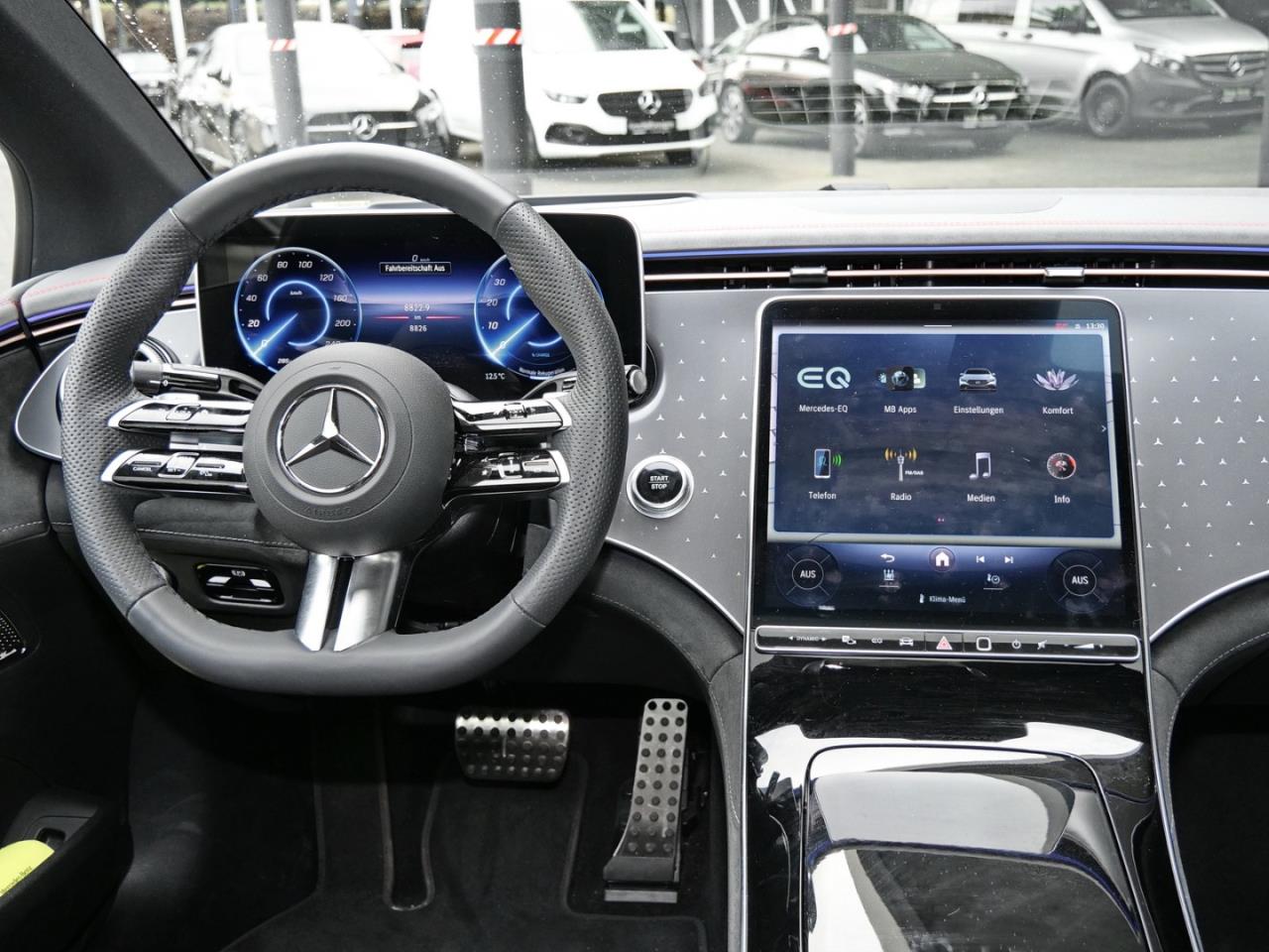 Mercedes-Benz EQE 350 4M AMG Panorama Burmester Memory HUD 360°