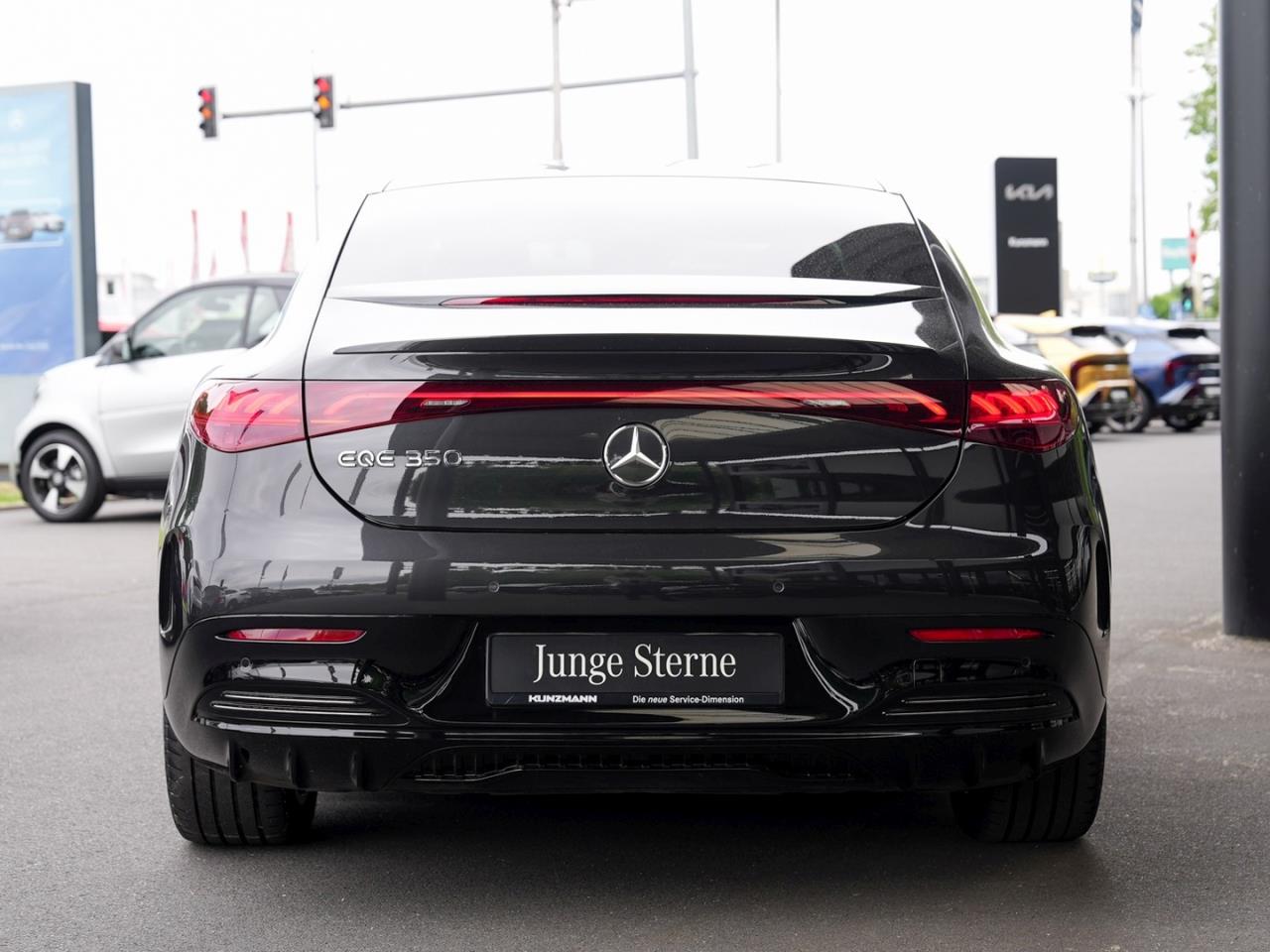 Mercedes-Benz EQE 350 AMG Night Distronic HeadUp Kamera AHK