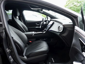 Mercedes-Benz EQE 350 AMG Night Distronic HeadUp Kamera AHK