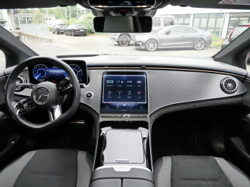 Mercedes-Benz EQE 350 AMG Panorama Distronic Head-Up 360°