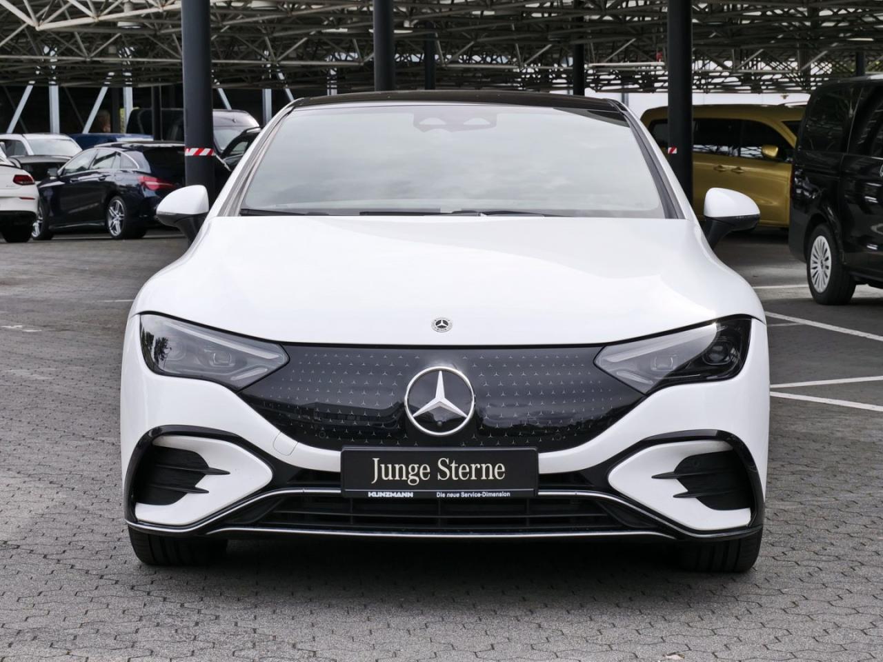 Mercedes-Benz EQE 350 AMG Panorama Distronic Head-Up 360°