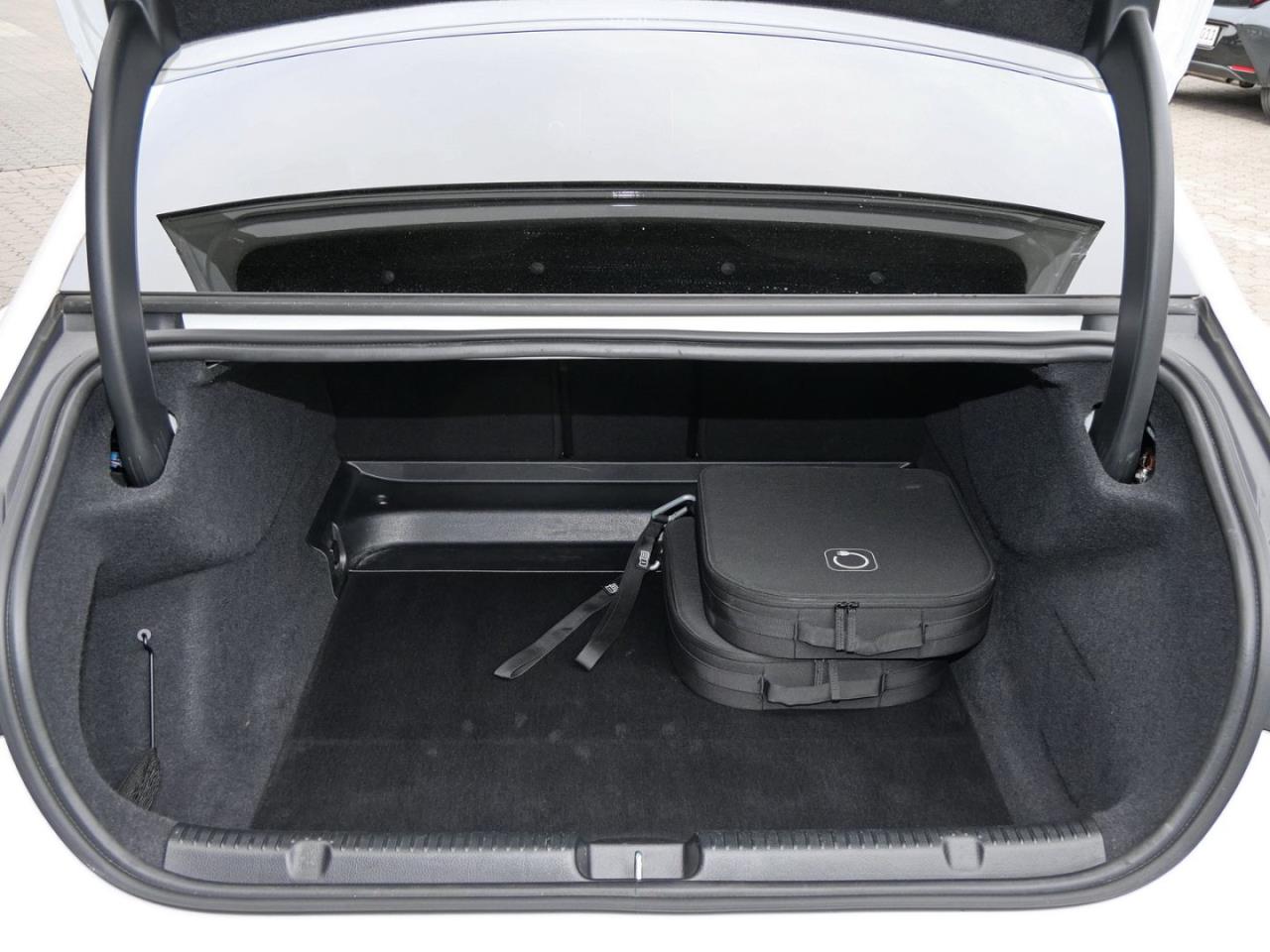 Mercedes-Benz EQE 350 AMG Panorama Distronic Head-Up 360°