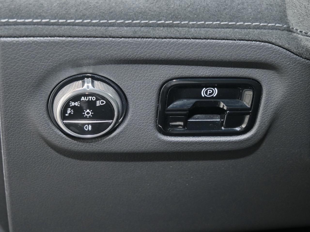 Mercedes-Benz EQE 350 AMG Distronic Memory HeadUp 360° AHK