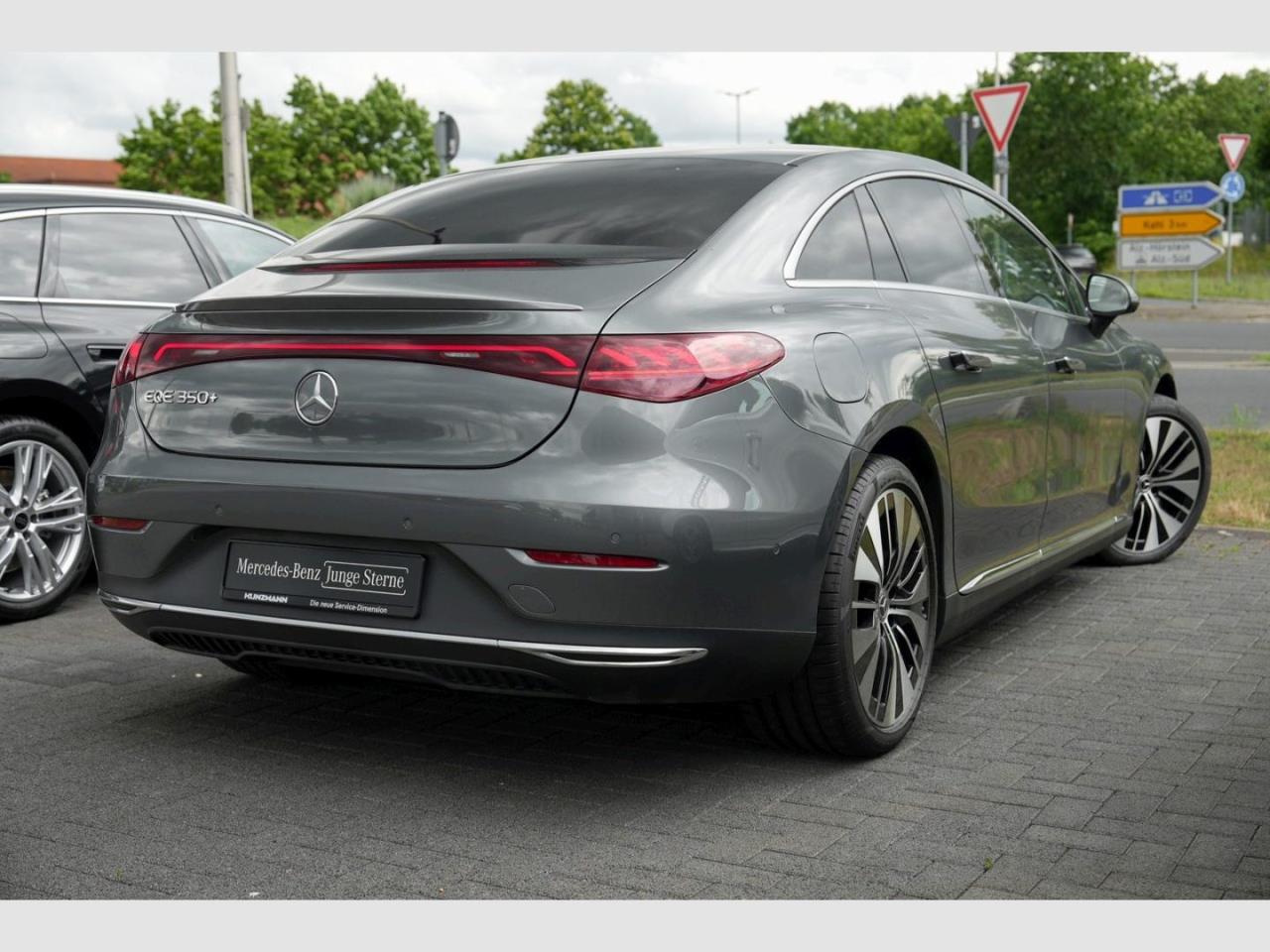 Mercedes-Benz EQE 350+ Electric Art Distronic Memory 360° AHK