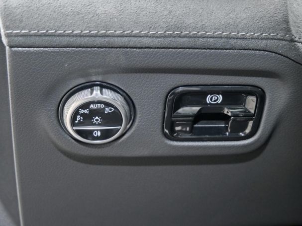 Mercedes-Benz EQE 43 AMG 4M Panorama Distronic Burmester 360?
