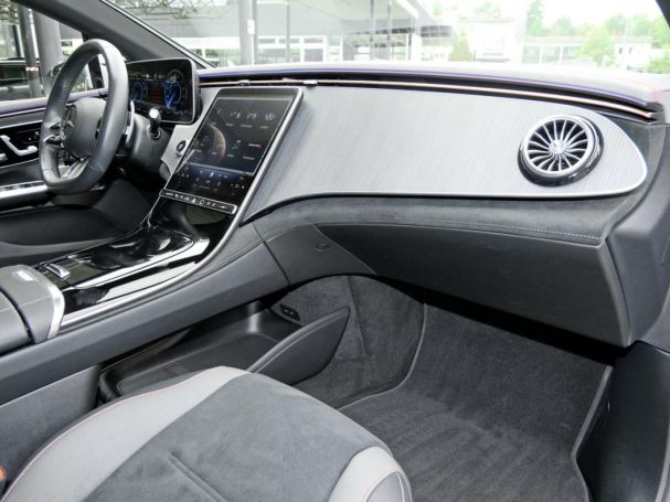 Mercedes-Benz EQE 43 AMG 4M Panorama Distronic Burmester 360?