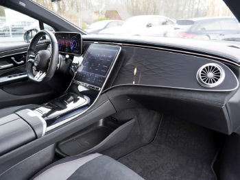 Mercedes-Benz EQE 43 AMG 4M Panorama Distronic Memory HUD 360°