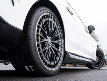 Mercedes-Benz EQE 43 AMG 4M Panorama Distronic Memory HUD 360°