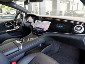Mercedes-Benz EQE 43 AMG 4M Night HeadUp Panorama Airmatic