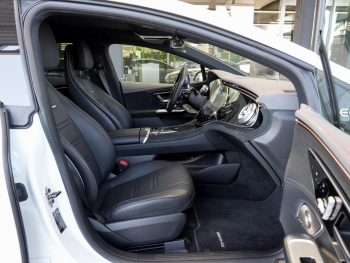 Mercedes-Benz EQE 43 AMG 4M Night HeadUp Panorama Airmatic