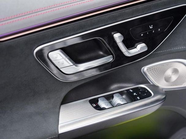 Mercedes-Benz EQE 500 4M AMG Panorama Distronic Head-Up 360°