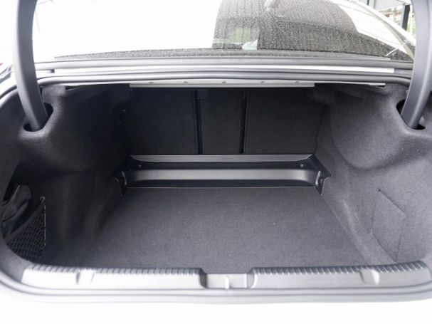 Mercedes-Benz EQE 500 4M AMG Panorama Distronic Head-Up 360°