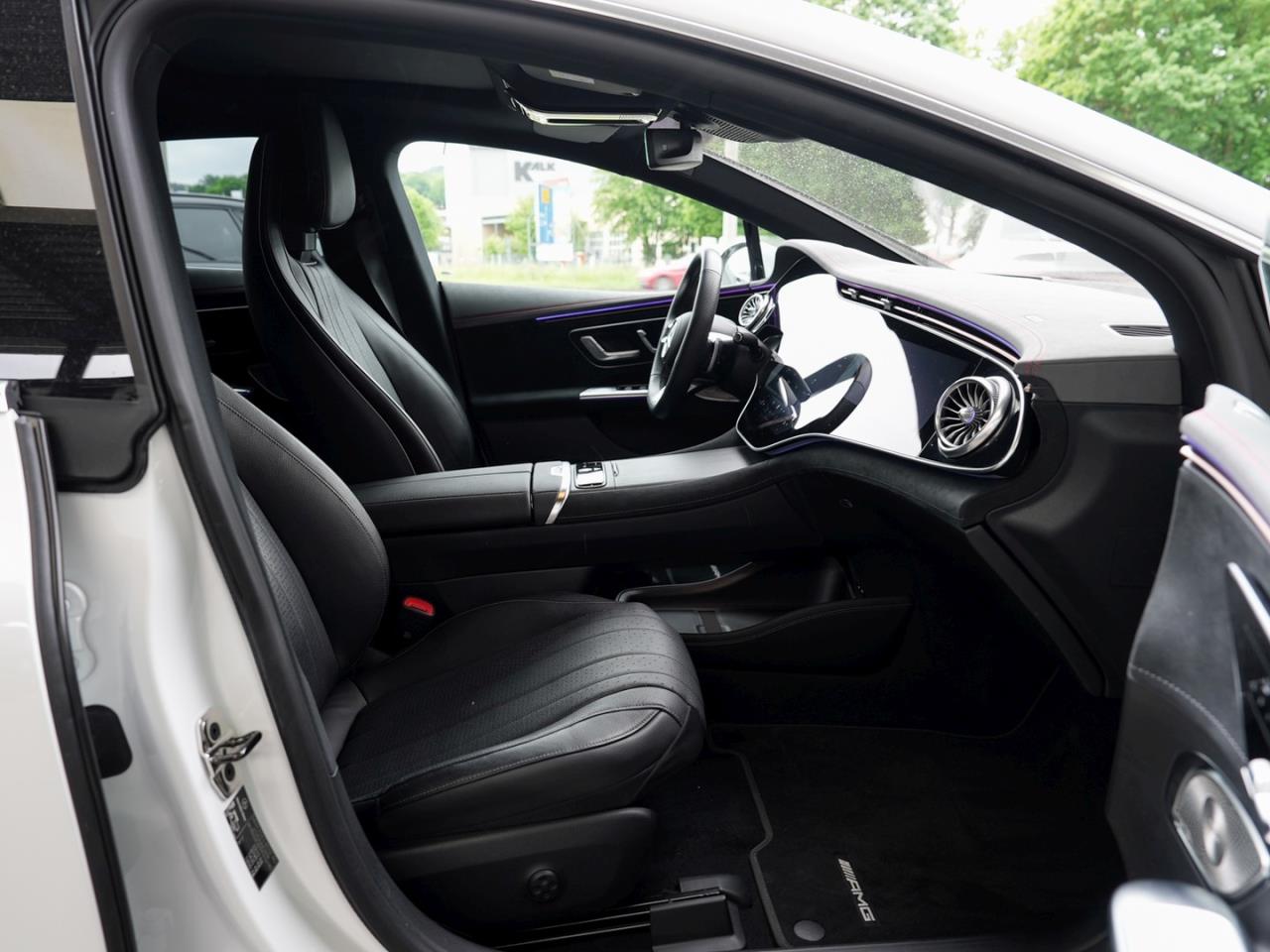 Mercedes-Benz EQE 500 4M AMG Panorama Distronic Head-Up 360°
