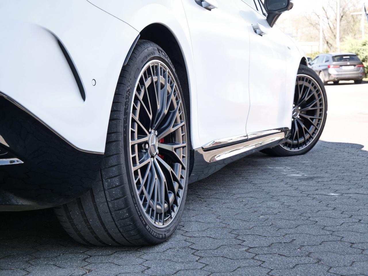 Mercedes-Benz EQE 53 AMG 4M+ Night Distronic Panorama HeadUp