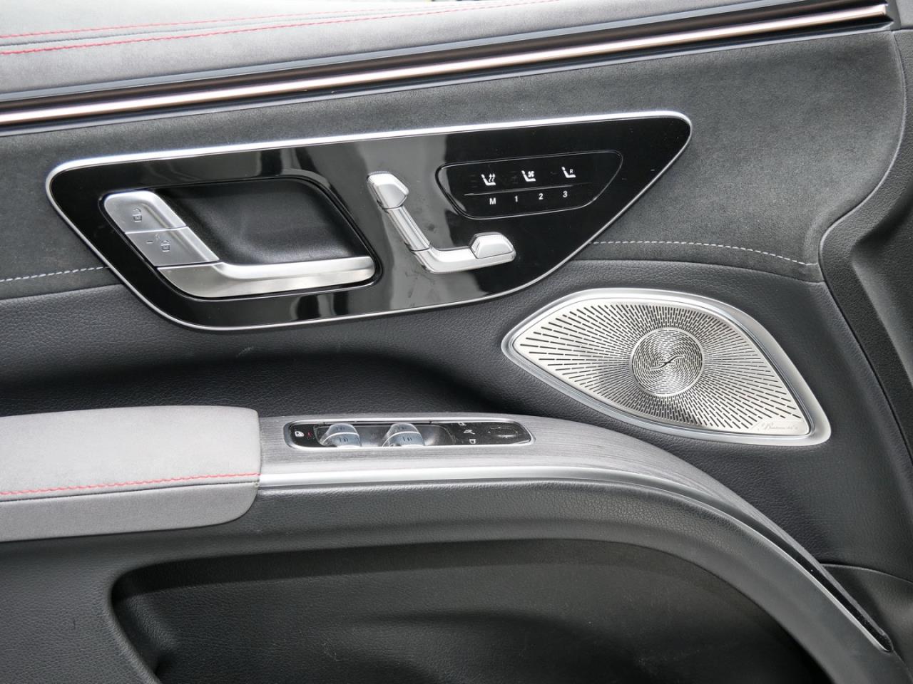 Mercedes-Benz EQS 450 4M SUV AMG Night Panorama Distronic+ AHK