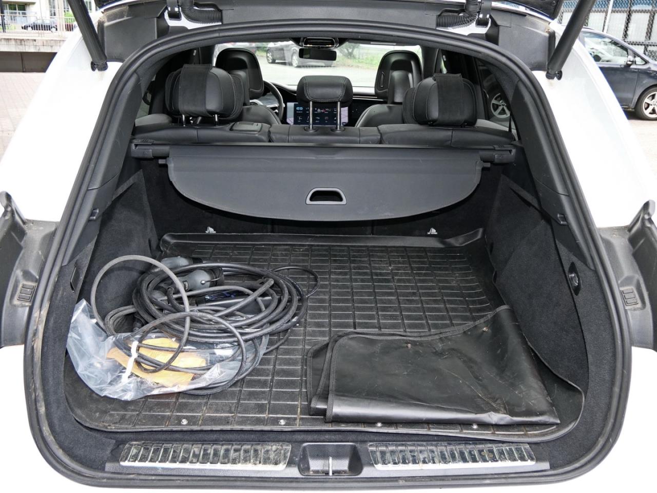 Mercedes-Benz EQS 450 4M SUV AMG Night Panorama Distronic+ AHK