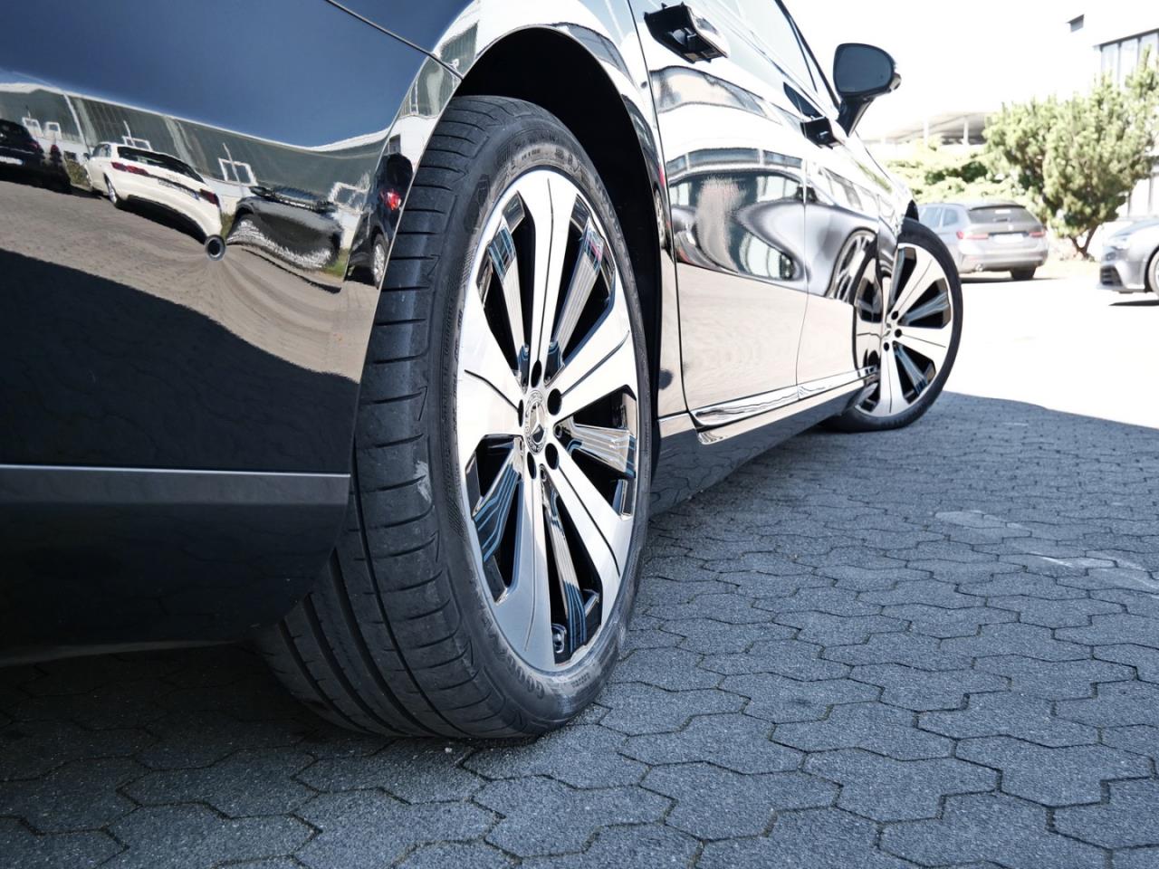 Mercedes-Benz EQS 580 4M Electric Art Distronic+ Panorama 360°