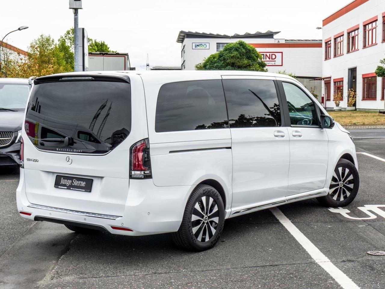 Mercedes-Benz EQV 250 Lang MBUXNavi Distronic Kamera