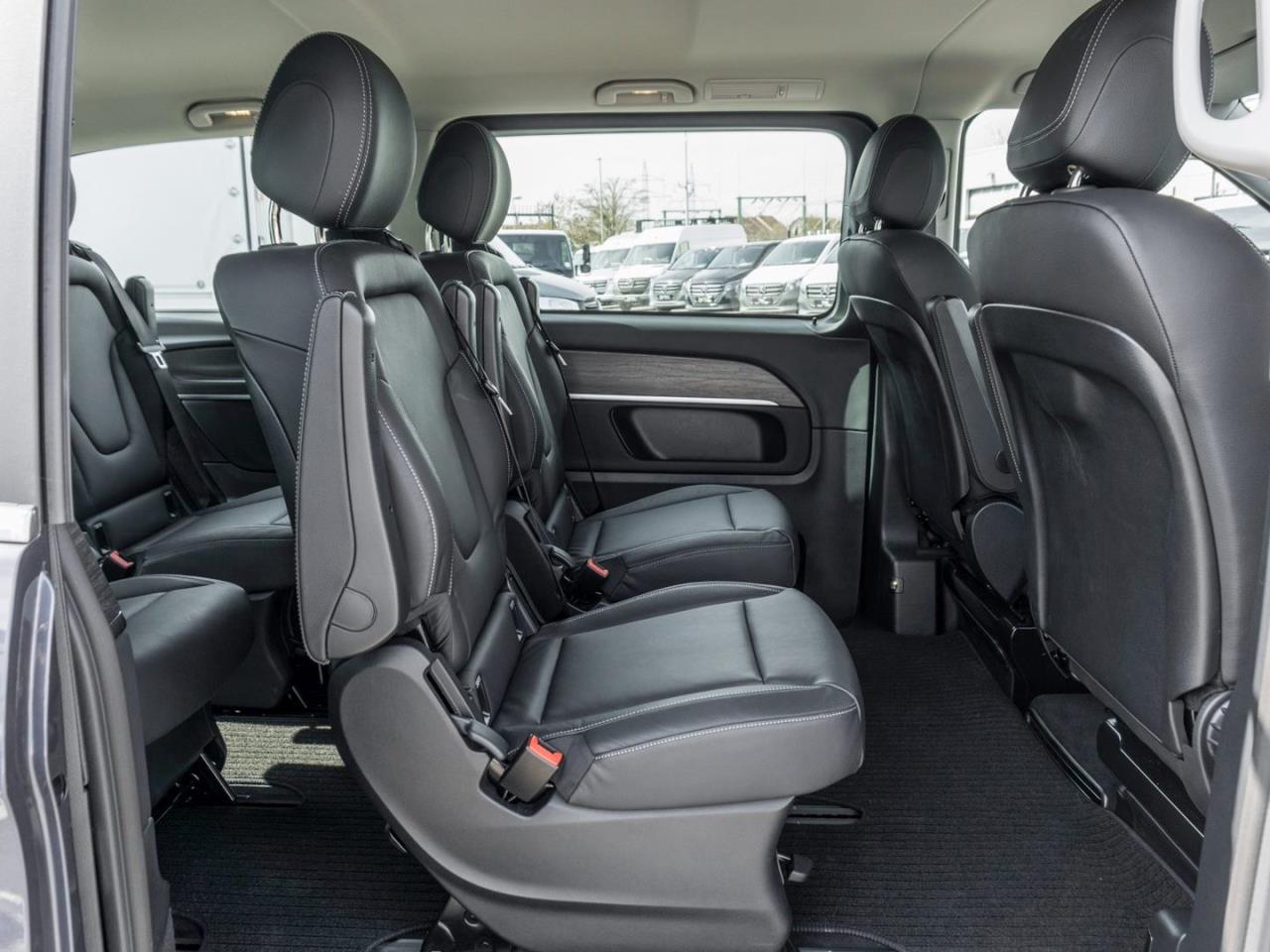 Mercedes-Benz EQV 300 AVANTGARDE Lang Distronic EasyPack 360°