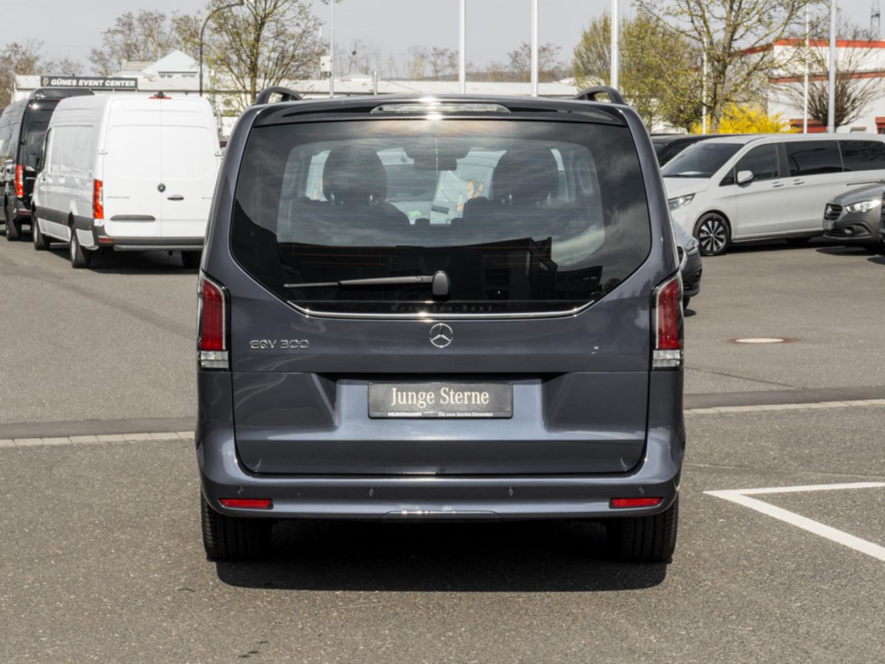 Mercedes-Benz EQV 300 AVANTGARDE Lang Distronic EasyPack 360°