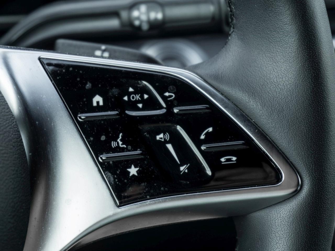 Mercedes-Benz EQV 300 Lang AMG Distronic Burmester 360°