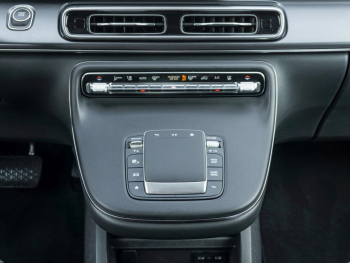 Mercedes-Benz EQV 300 Lang Distronic Burmester 360°