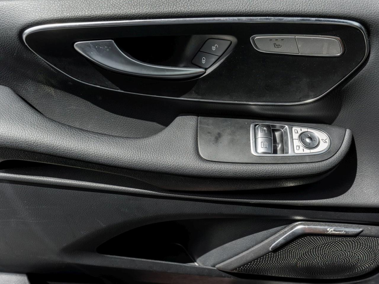 Mercedes-Benz EQV 300 Lang AMG Distronic Burmester 360°